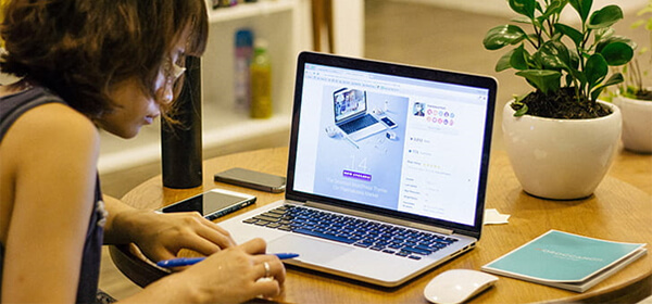 Woman using working in a modern office.